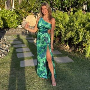 Meet your Posher, Leyla